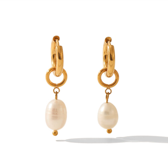 Women's Titanium Steel And Stainless Steel Geometric Electroplated Light Luxury Fresh Water Pearl Earrings