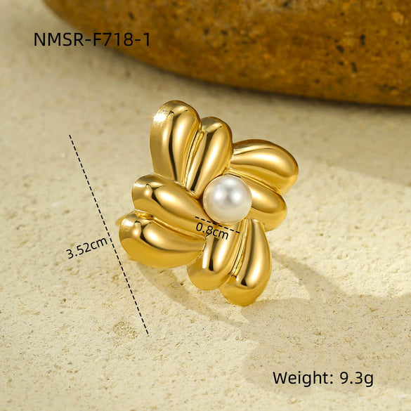 Women's Titanium Steel And Stainless Steel Ring With Gold Square Geometric Thread And Inlaid Pearls Electroplated Fashion Jewelry