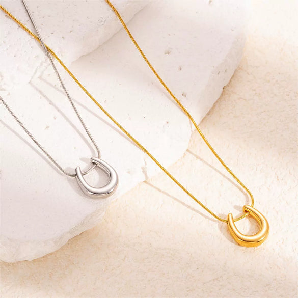 Women's Titanium Steel Asymmetrical Ushaped Goldplated Natural Style Snake Bone Chain Necklaces