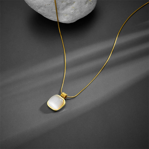 Women's Titanium Steel Box Chain Cat's Eye Necklace With Geometric Style And Electroplating Treatment