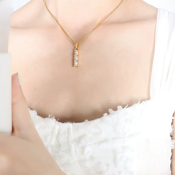 Women's Titanium Steel Box Chain Necklace With Geometric Crystal Pendant Gold Plated