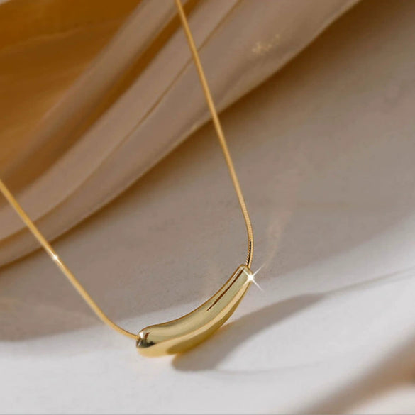 Women's Titanium Steel Clavicle Necklace With Geometric Design And Real Gold Plating In Furnace