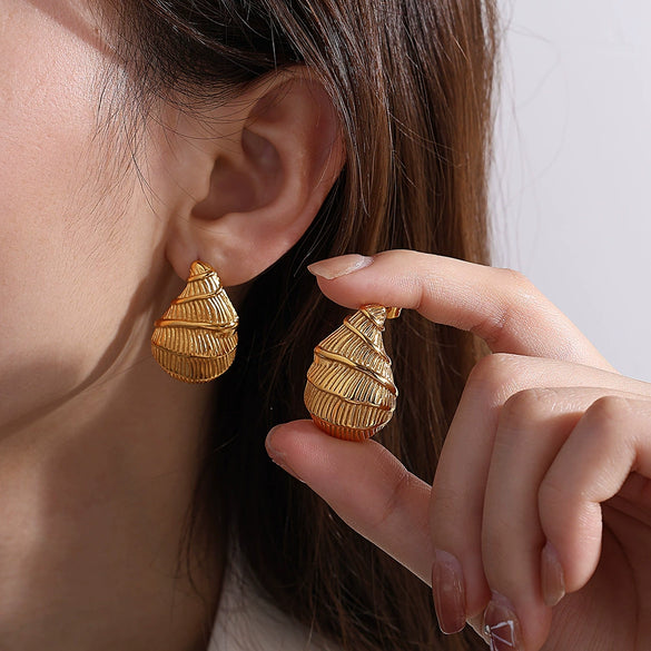 Women's 316L Stainless Steel Conch Earrings With Electroplating Fashion Style