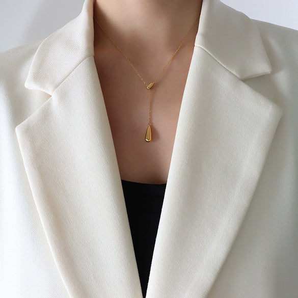 Women's 316L Stainless Steel Drop Shape Pendant Sliding Tassel Necklace Electroplated 18K Gold