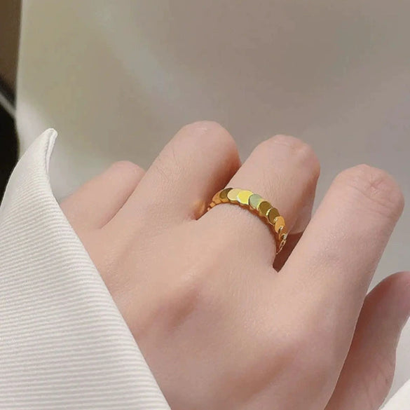Women's Titanium Steel Fish Scale Ring With Wave Pattern And Electroplated Design Fashion Sparkling Jewelry