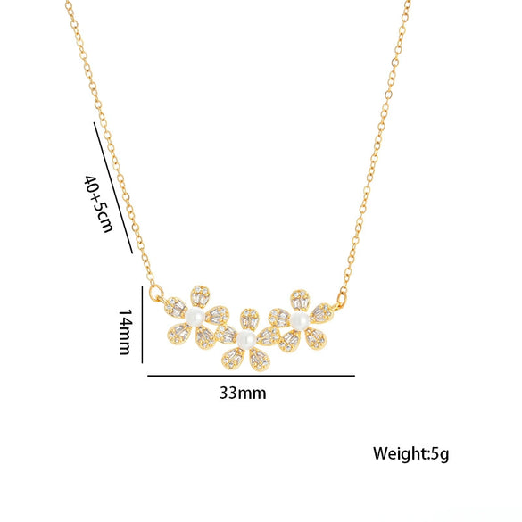 Women's Titanium Steel Flower Pendant Necklace With Electroplating