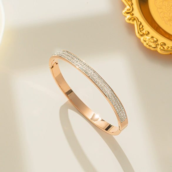 Women's Titanium Steel Full Diamond Bracelet Simple Natural Style Nonfading