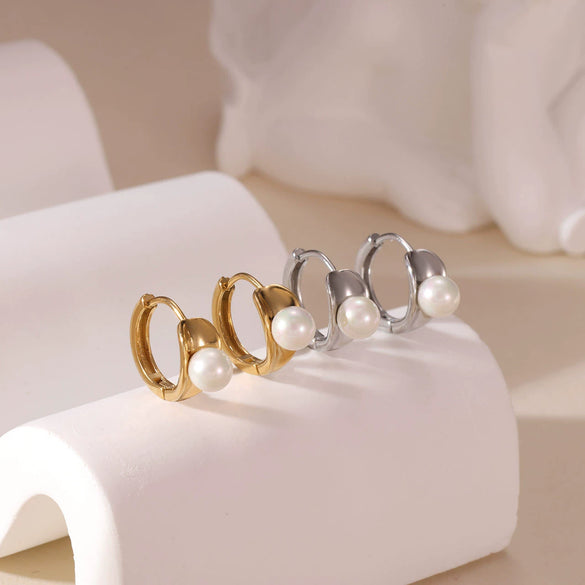 Women's Titanium Steel Geometric Earrings With Electroplating Light Luxury Simple Style