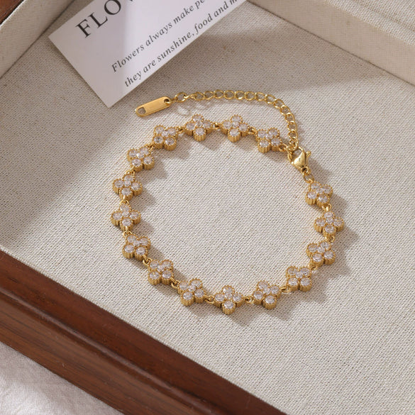 Women's Titanium Steel Geometric Flower Bracelet With Electroplating Design Simple Style