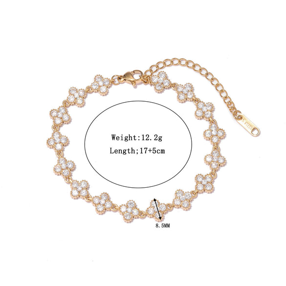 Women's Titanium Steel Geometric Flower Bracelet With Electroplating Design Simple Style
