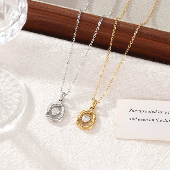 Women's Titanium Steel Geometric Mobius Pendant O Chain Necklace With Electroplating Design
