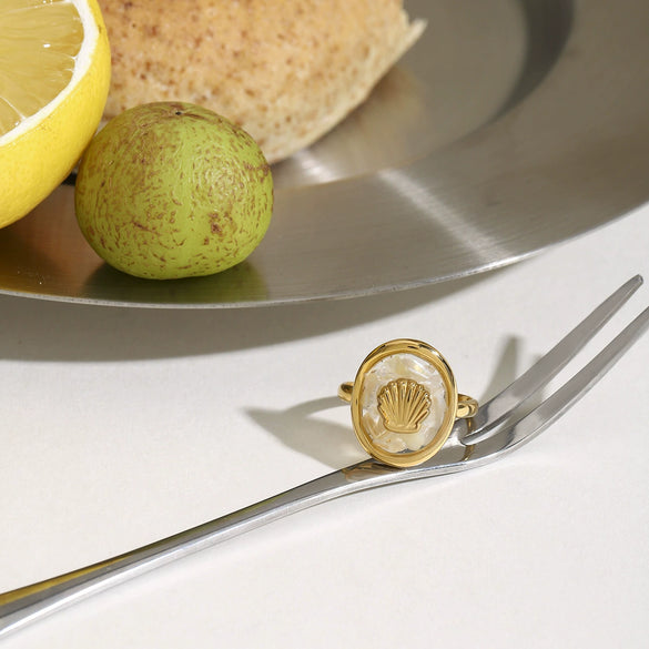 Women's Titanium Steel Geometric Ring With Oil Dropping Shattered Shellfish Design And Electroplating
