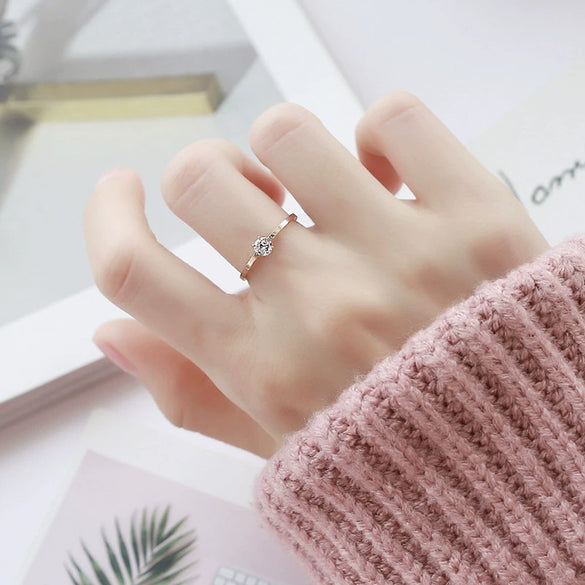 Women's Stainless Steel Geometric Six Claw Single Stone Ring Rose Gold Fine Fashion Finger Ring