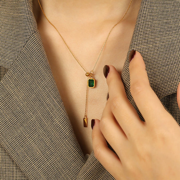 Women's 316L Stainless Steel Geometric Square Emerald Zircon Adjustable Pullout Clavicle Chain Vintage Style Electroplated Necklace