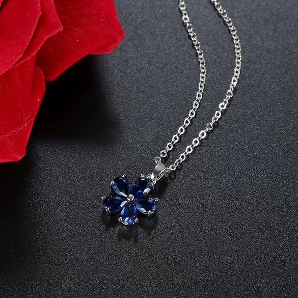 Women's Titanium Steel Geometric Zircon Necklace With Snake Bone Chain Electroplated Simple Elegant Clavicle Chain