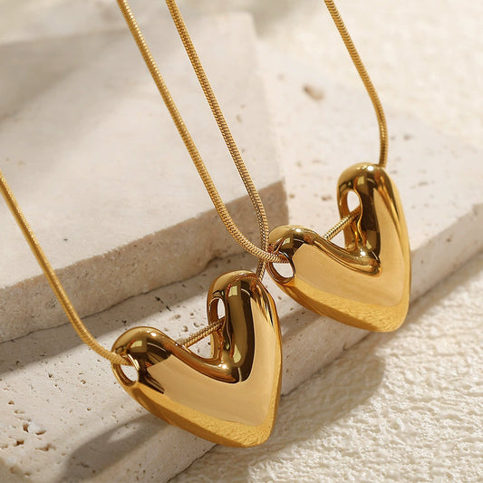 Women's 316L Stainless Steel Heart Pendant Necklace With Electroplating Treatment