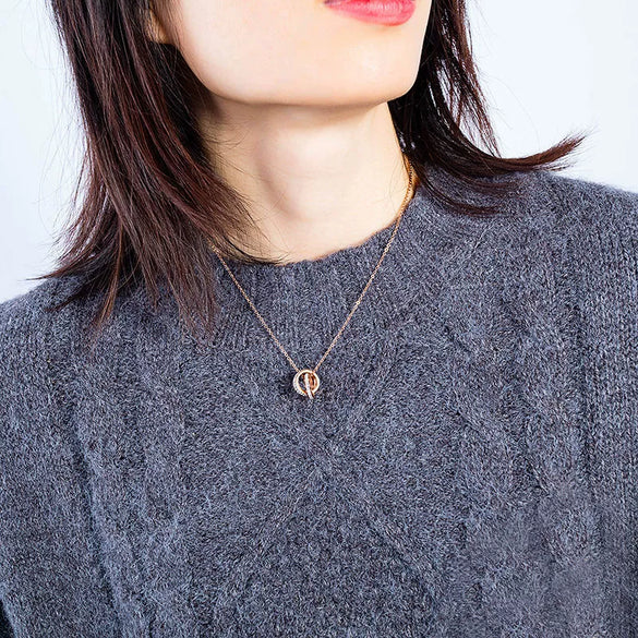 Women's Titanium Steel Interlocking Double Ring Pendant Necklace With O Chain Electroplated Minimalist Geometric Clavicle Chain Fashion Jewelry