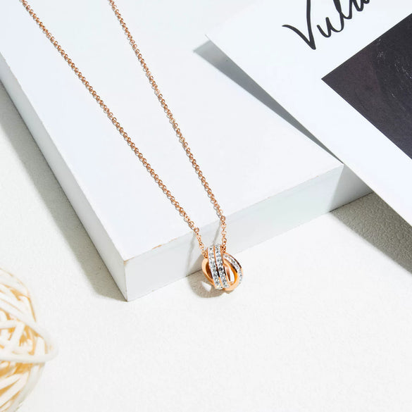 Women's Titanium Steel Interlocking Double Ring Pendant Necklace With O Chain Electroplated Minimalist Geometric Clavicle Chain Fashion Jewelry
