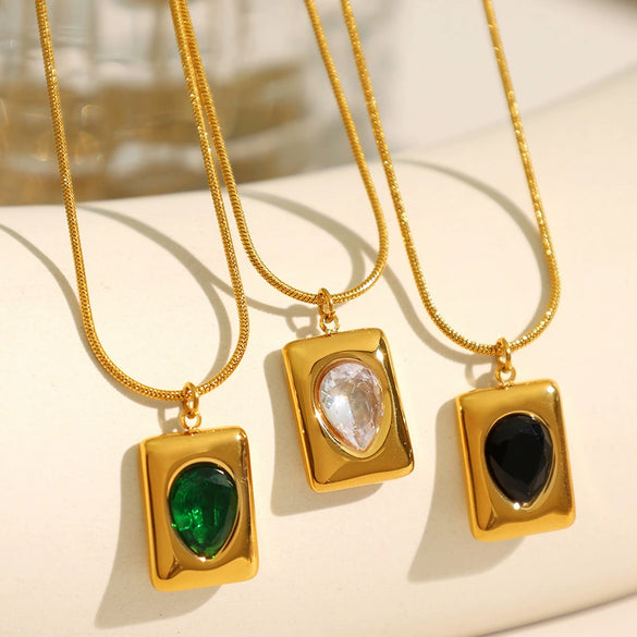 Women's 316L Stainless Steel Necklace With Electroplating Light Luxury Elegant Emerald Retro Design