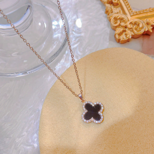Women's Titanium Steel Necklace With 18K Rose Gold Diamondencrusted Fourleaf Clover Pendant And Black Shell Clavicle Chain Leaves Pattern Light Luxury Style