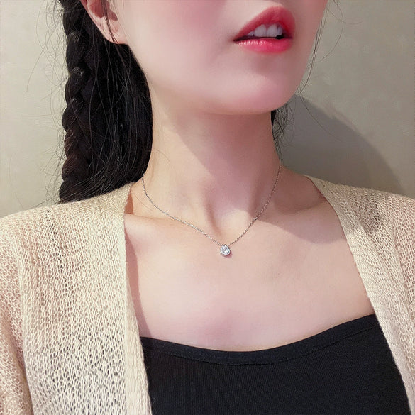 Women's Titanium Steel Square Microinlaid Zirconium Ochain Necklace With Geometric Design