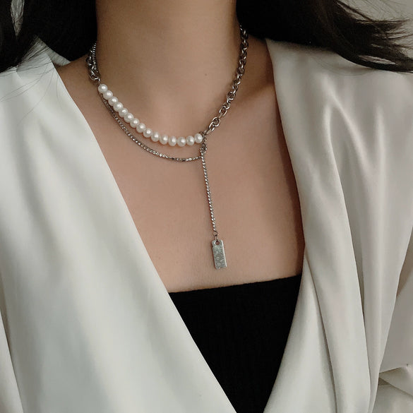 Women's Titanium Steel Stitching Design Specialshaped Baroque Pearl Necklace With Polishing Process And Bow Pattern