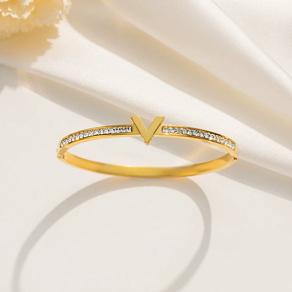 Women's Titanium Steel Vshaped Star Bracelet With Vacuum Plating Electroplating Fashion Light Luxury Jewelry