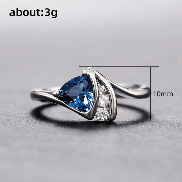 Women's Twisted Arm Triangle Zircon Ring Copper Niche Geometric Style