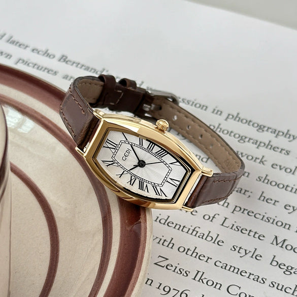 Women's Vintage Barrel Dial Alloy Case Belt Strap Quartz Watch