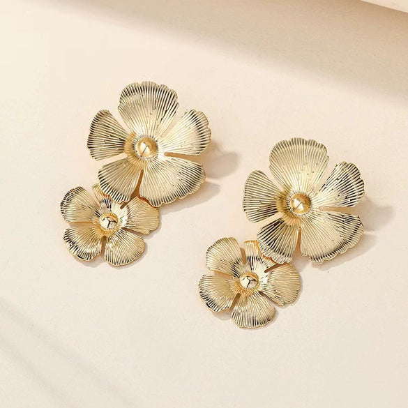 Women's Vintage Flower Statement Earrings With Large Petal Design Long Tassel Drops And Electroplated Iron Metal Finish