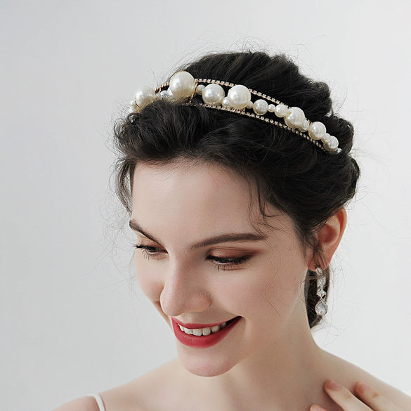 Women's Vintage Handmade Pearl And Diamond Hair Accessories For Bridal Use
