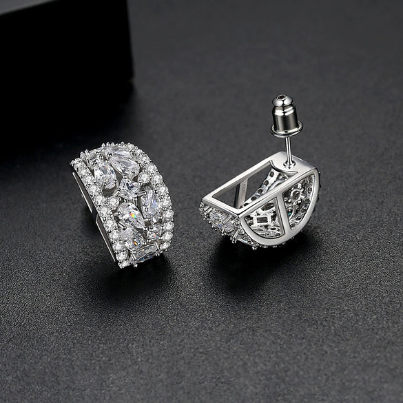 Women's Vintage Korean Style Geometric Copper Zircon Stud Earrings With Electroplated Fashion Jewelry Design