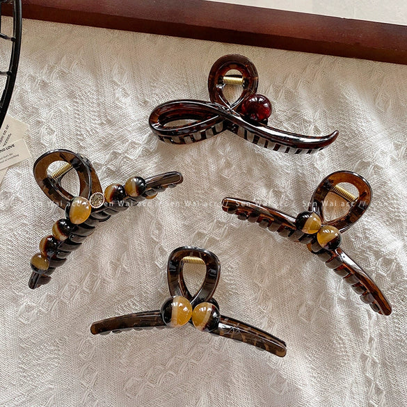 Women's Vintage Light Luxury Acrylic Round Bead Hair Clip Geometric Style Polished