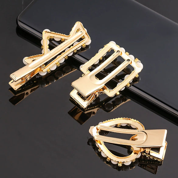 Women's Vintage Pearl Duckbill Hair Clip With Rhinestone Detail Elegant Simple Side Clasp Hair Accessory