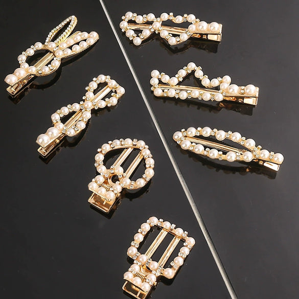 Women's Vintage Pearl Duckbill Hair Clip With Rhinestone Detail Elegant Simple Side Clasp Hair Accessory