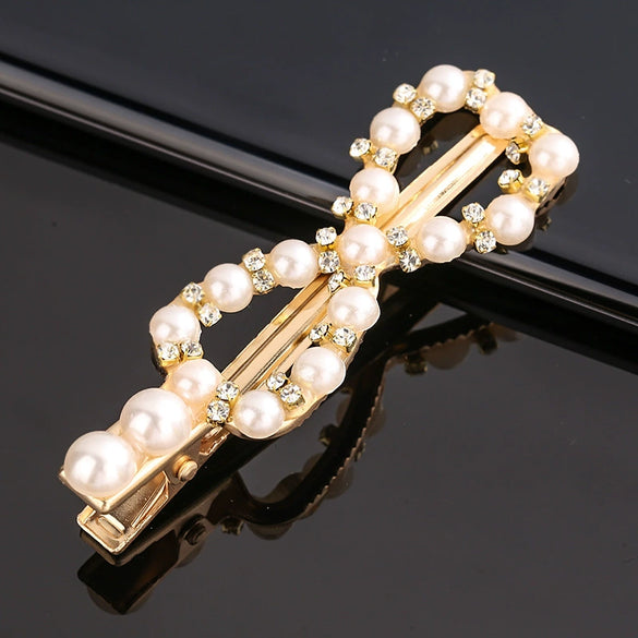 Women's Vintage Pearl Duckbill Hair Clip With Rhinestone Detail Elegant Simple Side Clasp Hair Accessory