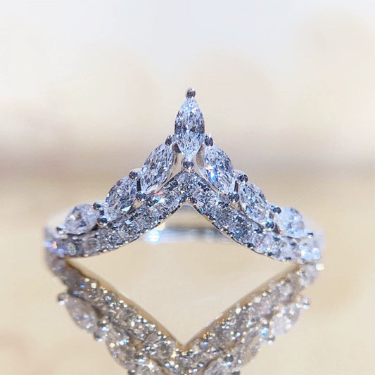 Women's Vshaped Microinlaid Zircon Ring Copper Geometric Style