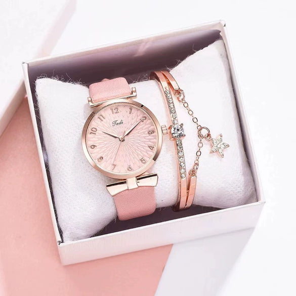 Women's Watch Alloy Case Imitation Leather Strap Round Dial Leisure Style Sunflower Design Quartz