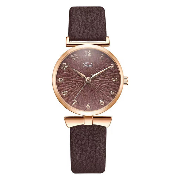 Women's Watch Alloy Case Imitation Leather Strap Round Dial Leisure Style Sunflower Design Quartz