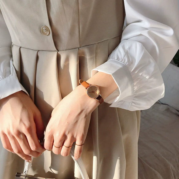 Women's Watch Alloy Case Imitation Leather Strap Round Dial Leisure Style