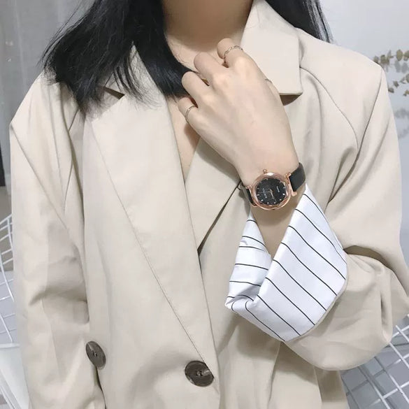 Women's Watch Alloy Case Imitation Leather Strap Round Dial Leisure Style