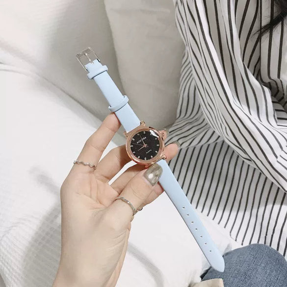 Women's Watch Alloy Case Imitation Leather Strap Round Dial Leisure Style