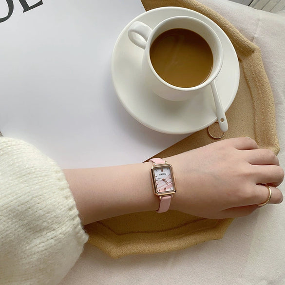 Women's Watch Alloy Case Ordinary Glass Mirror Square Dial Retro Light Luxury Leisure Style