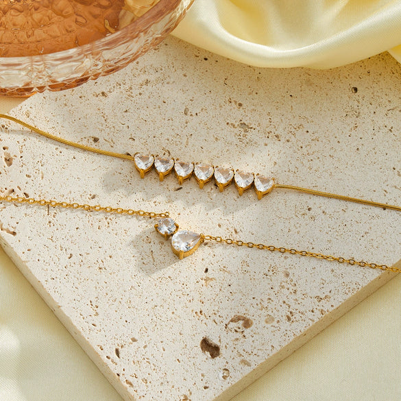 Women's Water Drop Geometric Pendant Necklace In Stainless Steel With Zircon Rhinestone Inlay And 18K Vacuum Plated Finish
