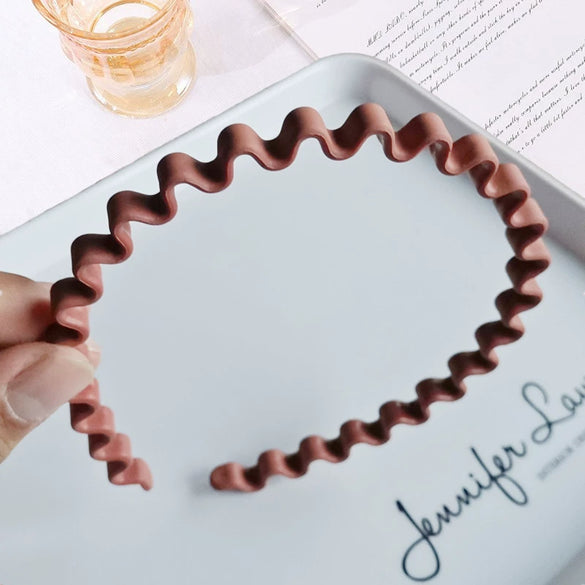 Women's Wavy Frosted Resin Hair Hoop Headband Solid Color Nonslip Hairband Handmade Simple Everyday Hair Accessory