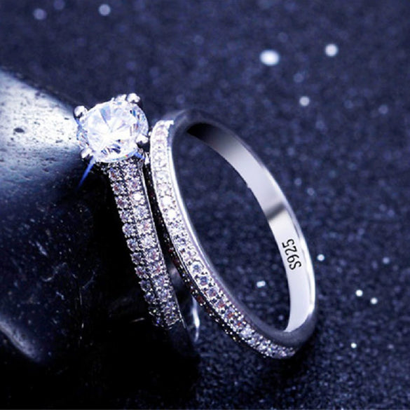 Women's Wedding Copper Ring With Geometric Design And Zircon Treatment