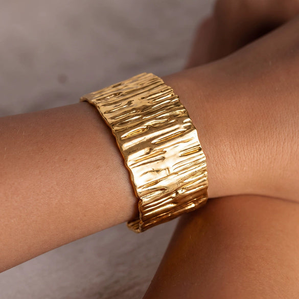 Women's Wide Geometric Stainless Steel Bracelet With Goldplated Finish Fashion Jewelry