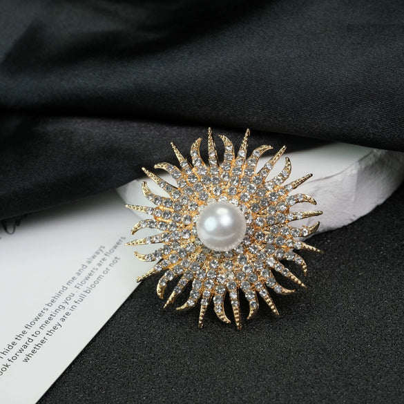 Women's Zinc Alloy Sunflower Brooch With Pearl Rhinestone Electroplating Accessories