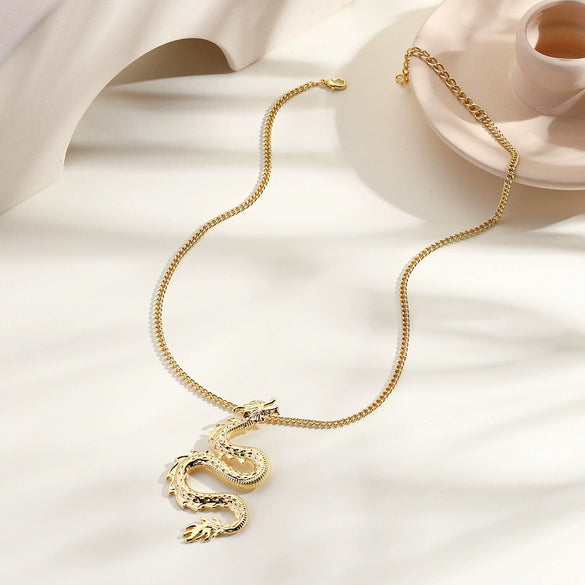 Women's Zodiac Dragon Pendant Necklace Zinc Alloy Ochain Electroplating Simple Geometric Style