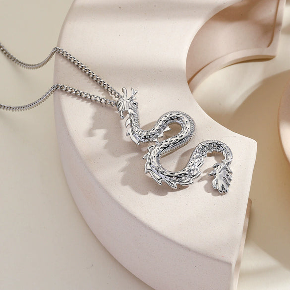 Women's Zodiac Dragon Pendant Necklace Zinc Alloy Ochain Electroplating Simple Geometric Style